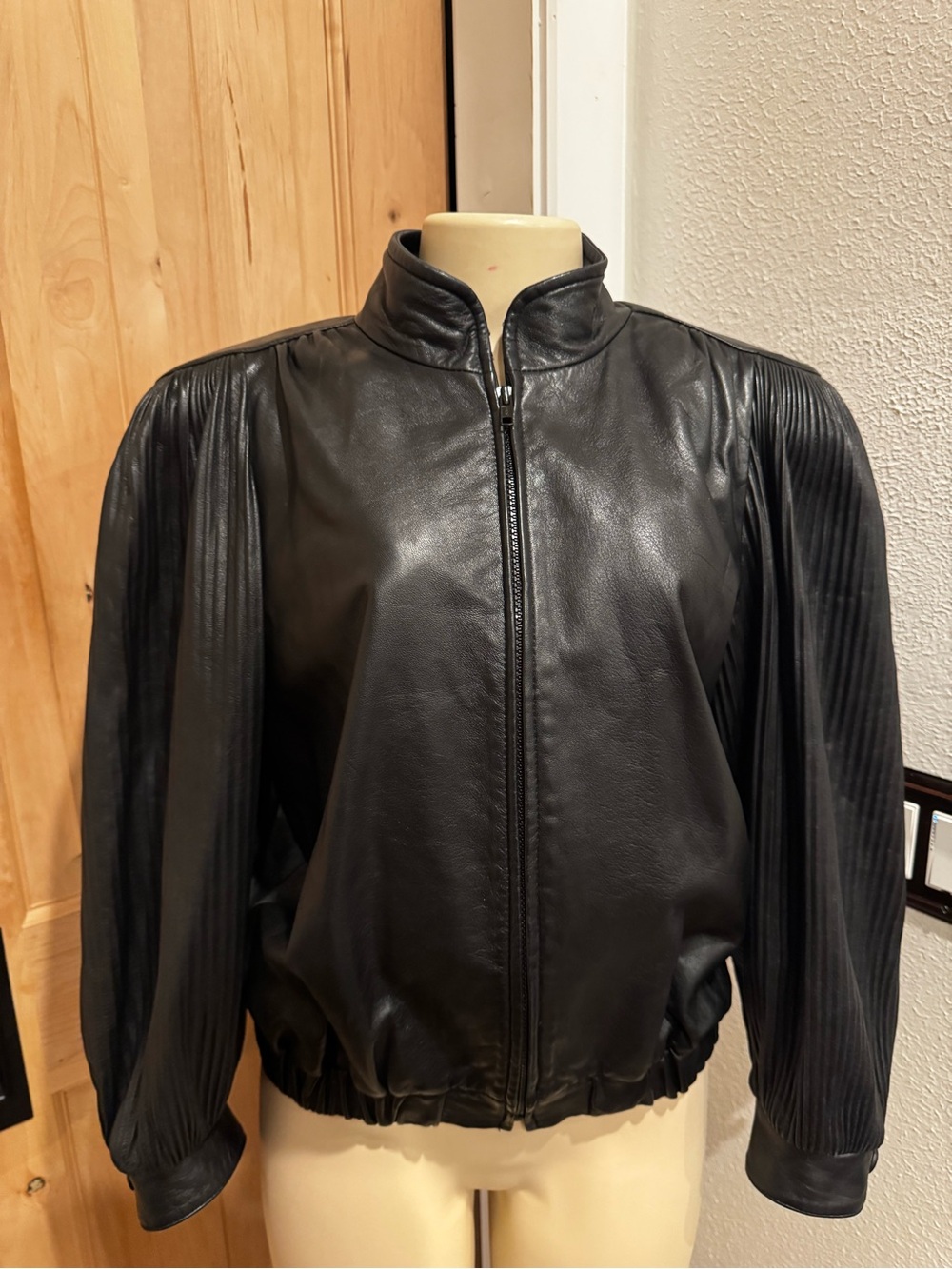 Vintage DERO by Rocco D’Amelio women’s leather motorcycle bomber jacket black M